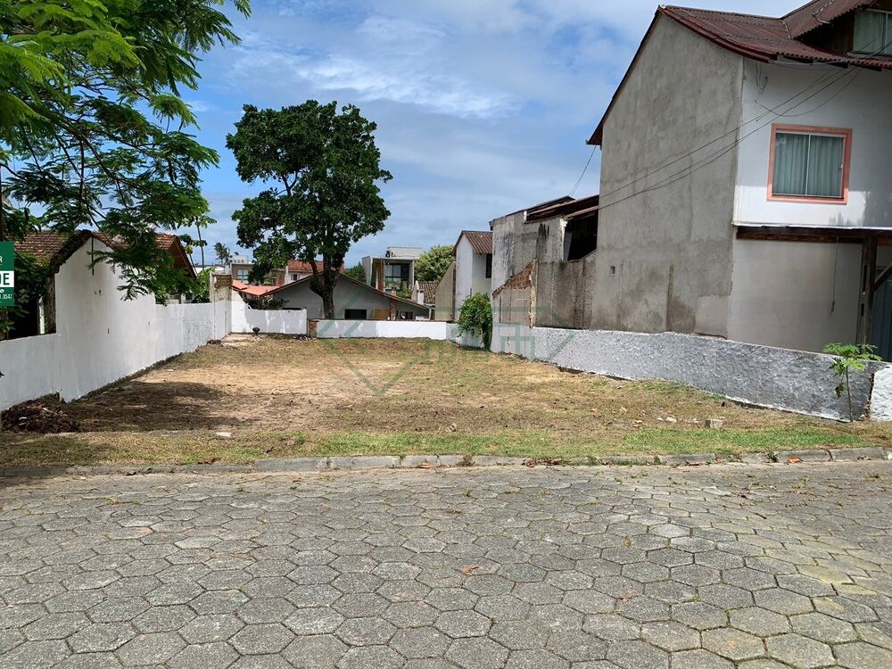 Terreno à venda, 360m² - Foto 1