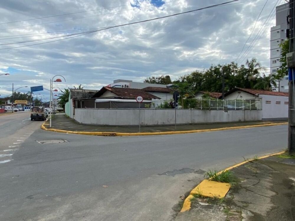 Loteamento e Condomínio à venda, 558m² - Foto 1