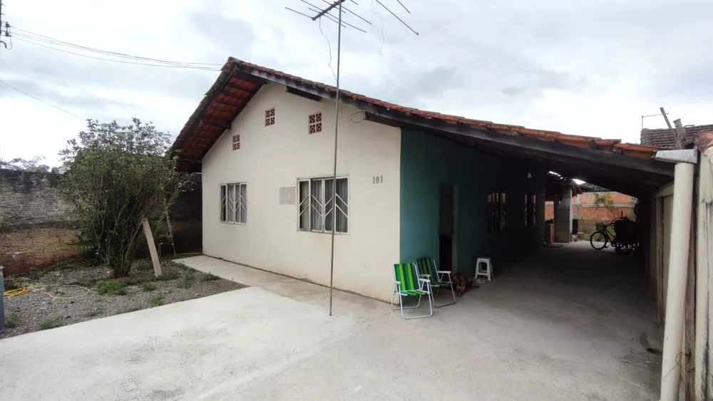 Casa à venda com 4 quartos - Foto 1