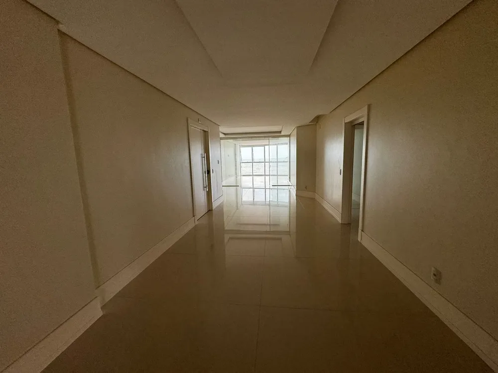Apartamento, 3 quartos, 197 m² - Foto 1