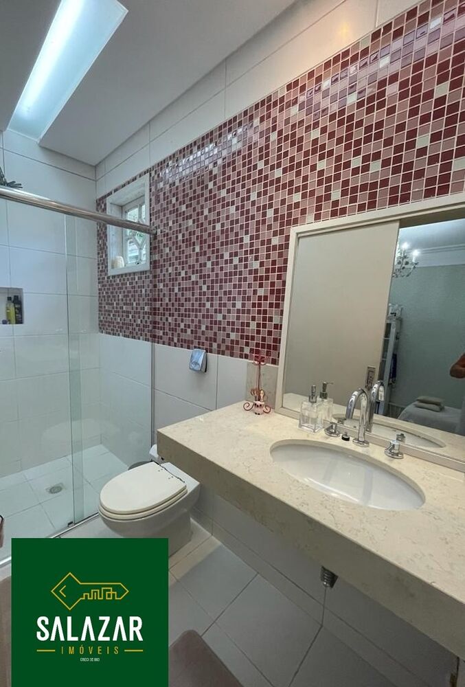 Casa à venda com 4 quartos, 330m² - Foto 3