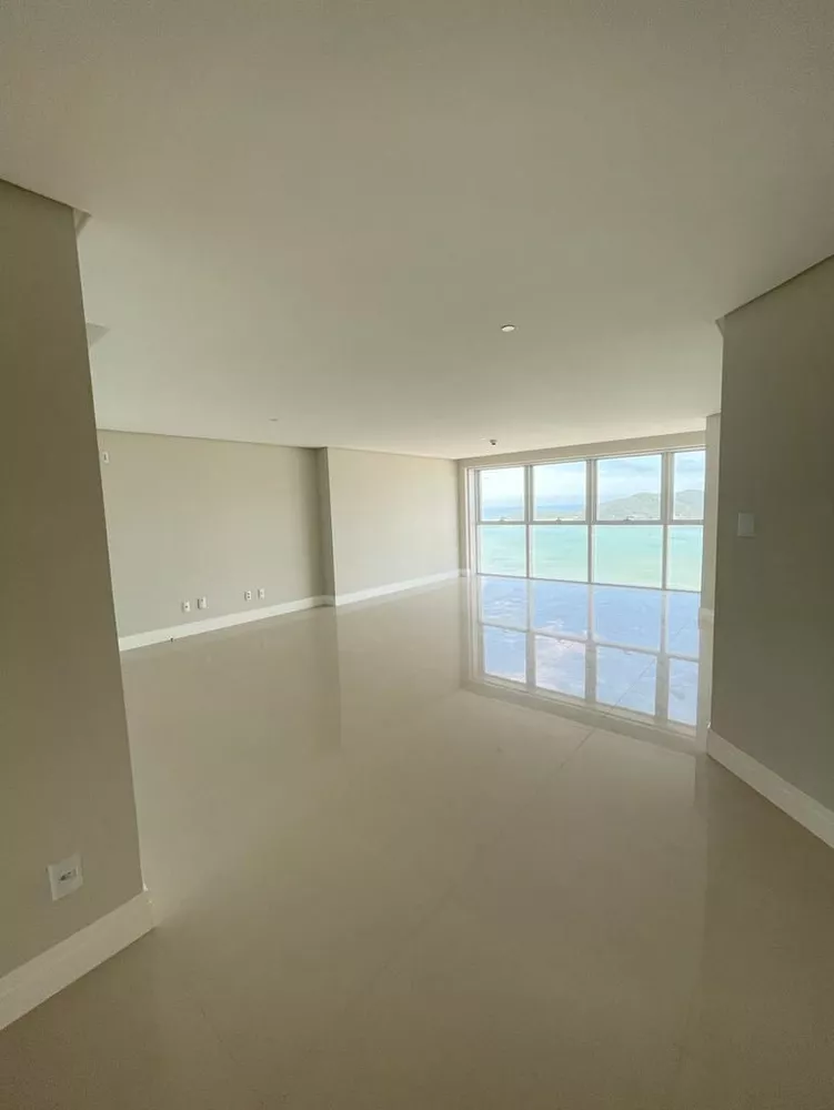 Apartamento à venda com 3 quartos, 165m² - Foto 4