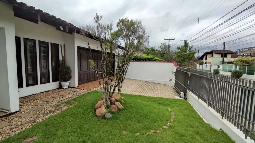 Casa à venda com 3 quartos - Foto 4