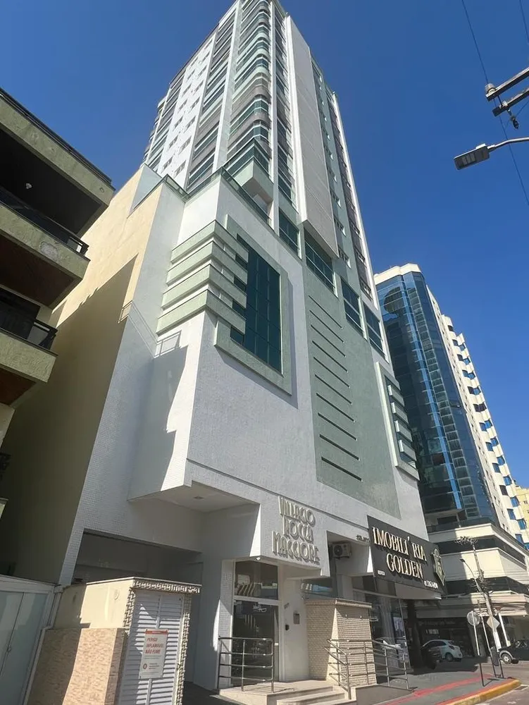 Apartamento, 3 quartos, 131 m² - Foto 2