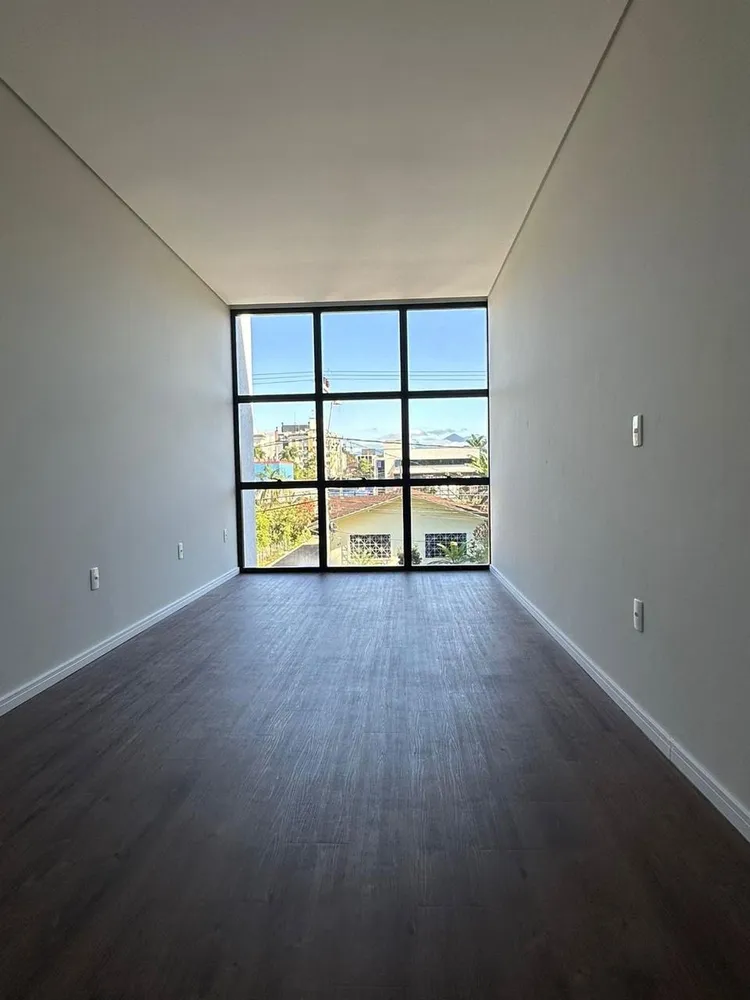 Casa, 3 quartos, 210 m² - Foto 6