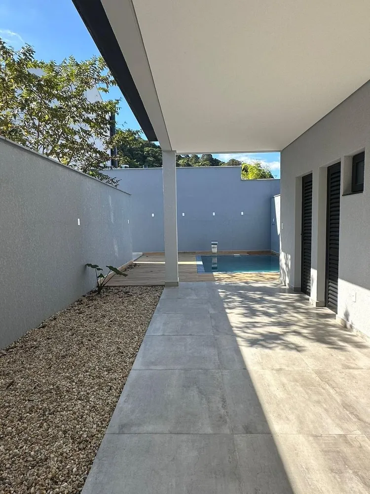 Casa, 3 quartos, 210 m² - Foto 2