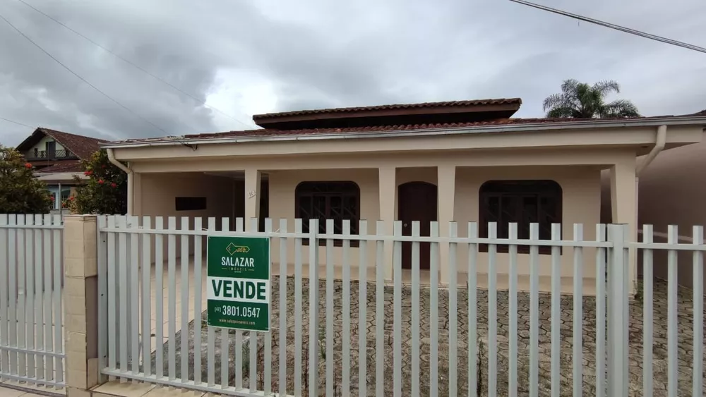 Casa à venda com 3 quartos - Foto 1