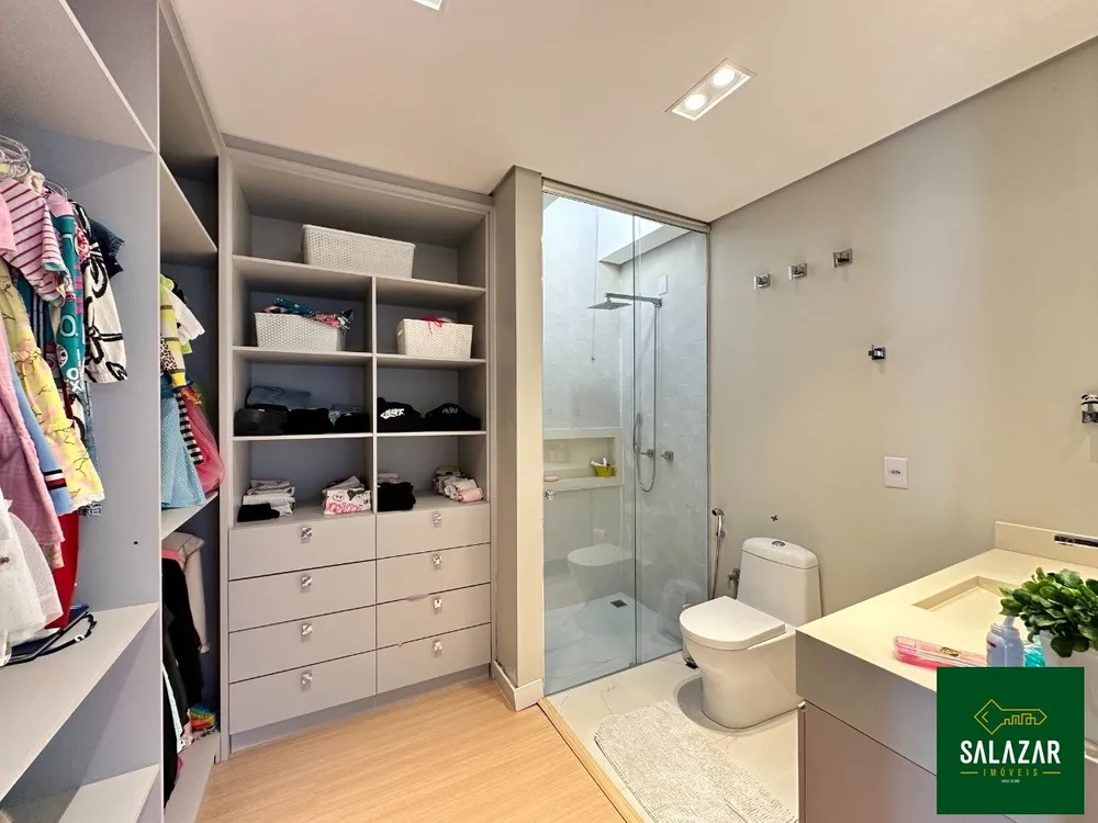 Casa, 3 quartos, 217 m² - Foto 9