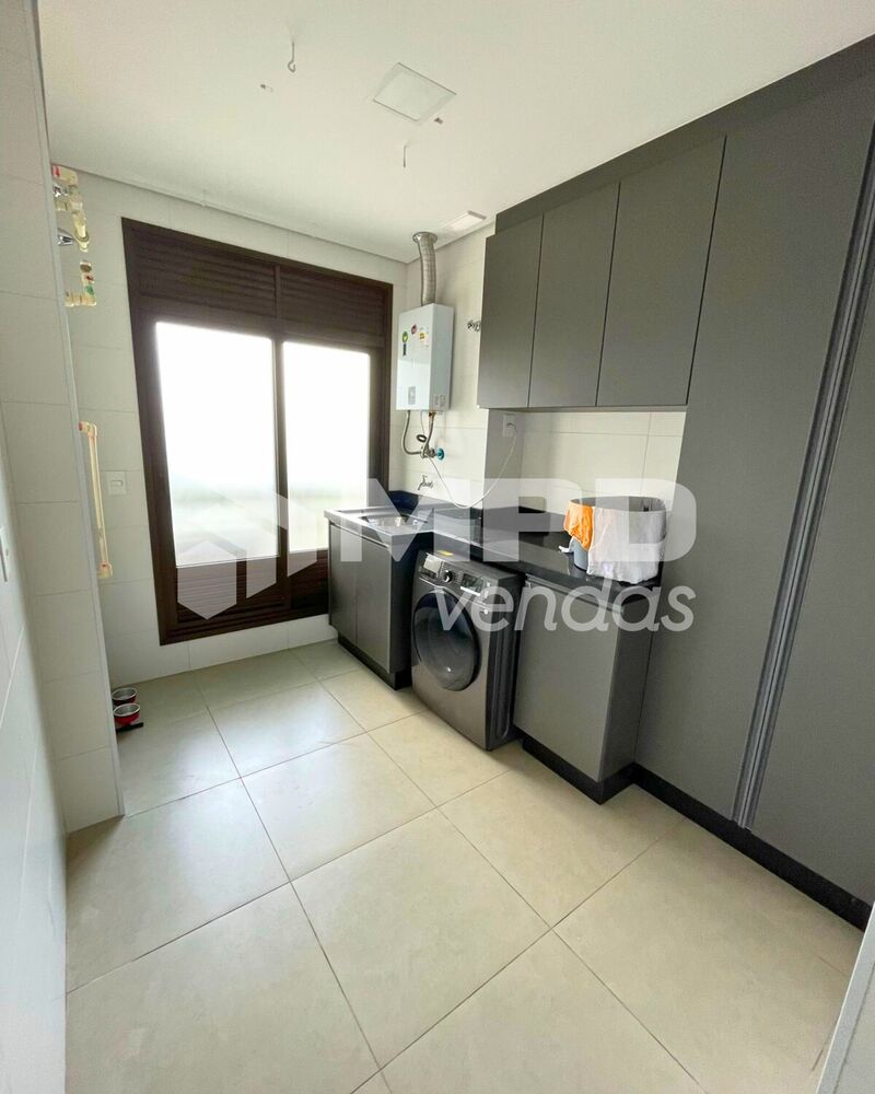 Apartamento, 3 quartos, 228 m² - Foto 3