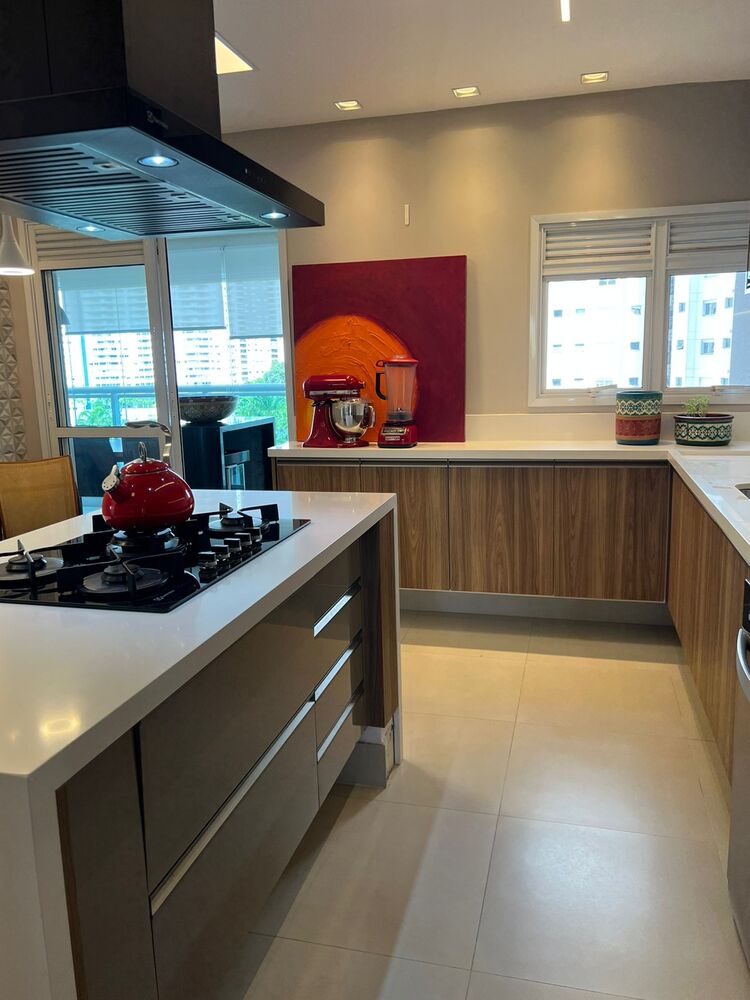 Apartamento à venda com 3 quartos, 200m² - Foto 5