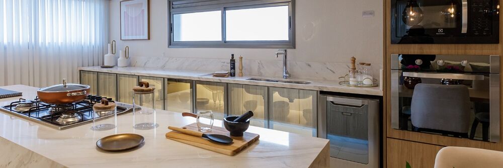Apartamento à venda com 3 quartos, 175m² - Foto 2