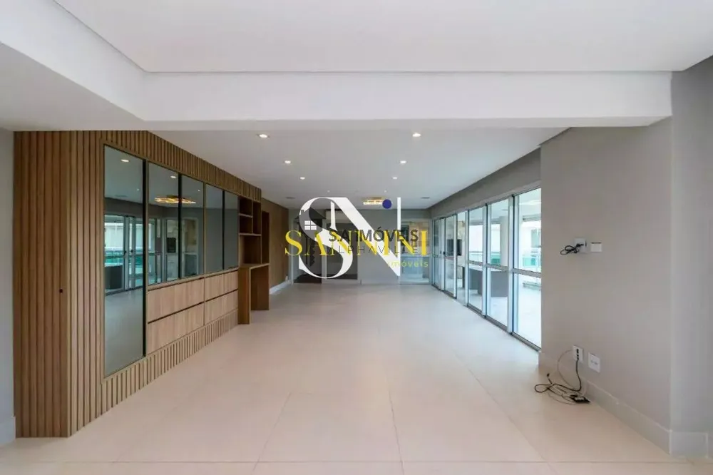 Apartamento, 3 quartos, 258 m² - Foto 1