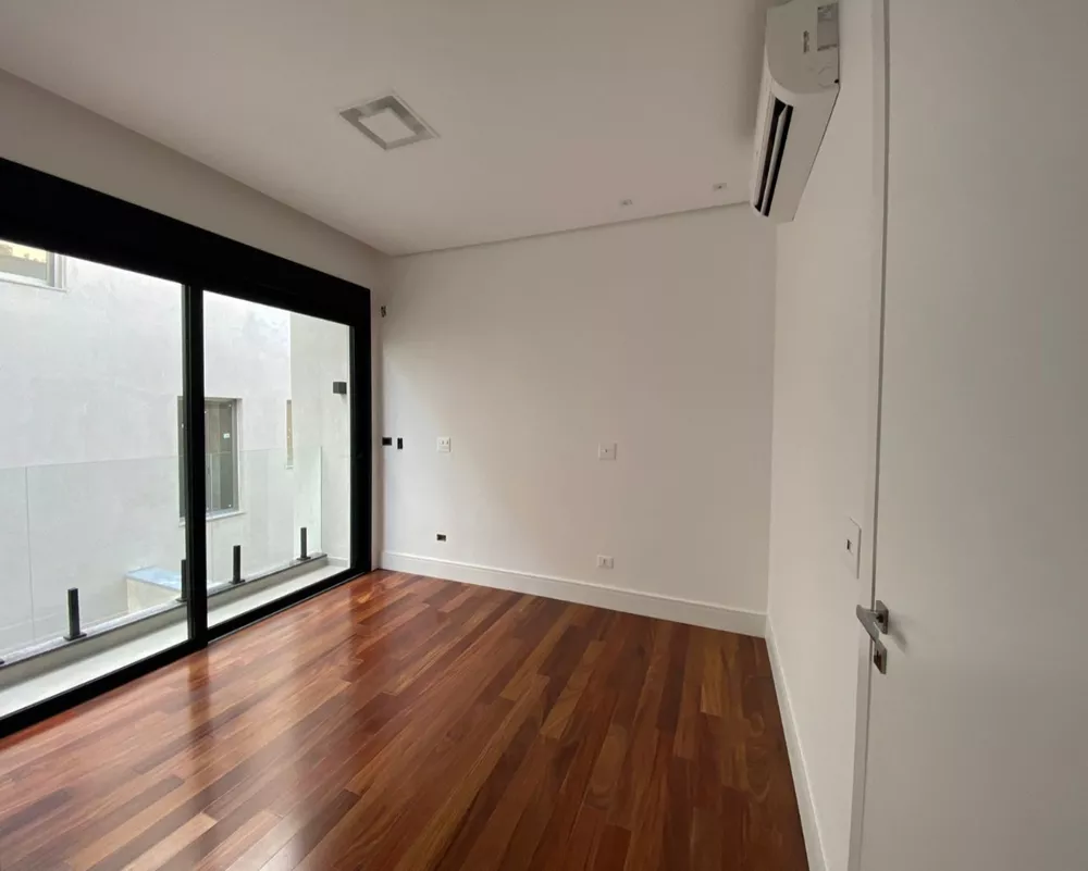 Casa de Condomínio à venda com 4 quartos, 639m² - Foto 4