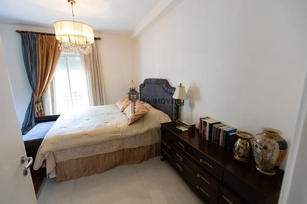 Apartamento, 3 quartos, 202 m² - Foto 1