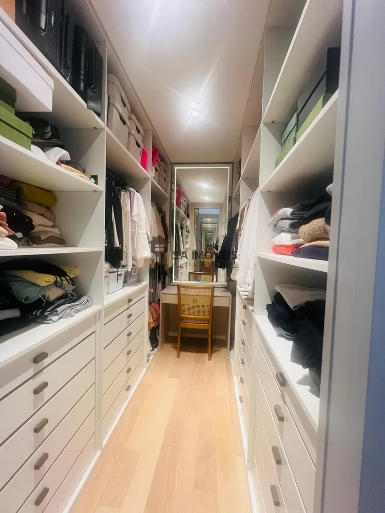 Apartamento, 3 quartos, 200 m² - Foto 12