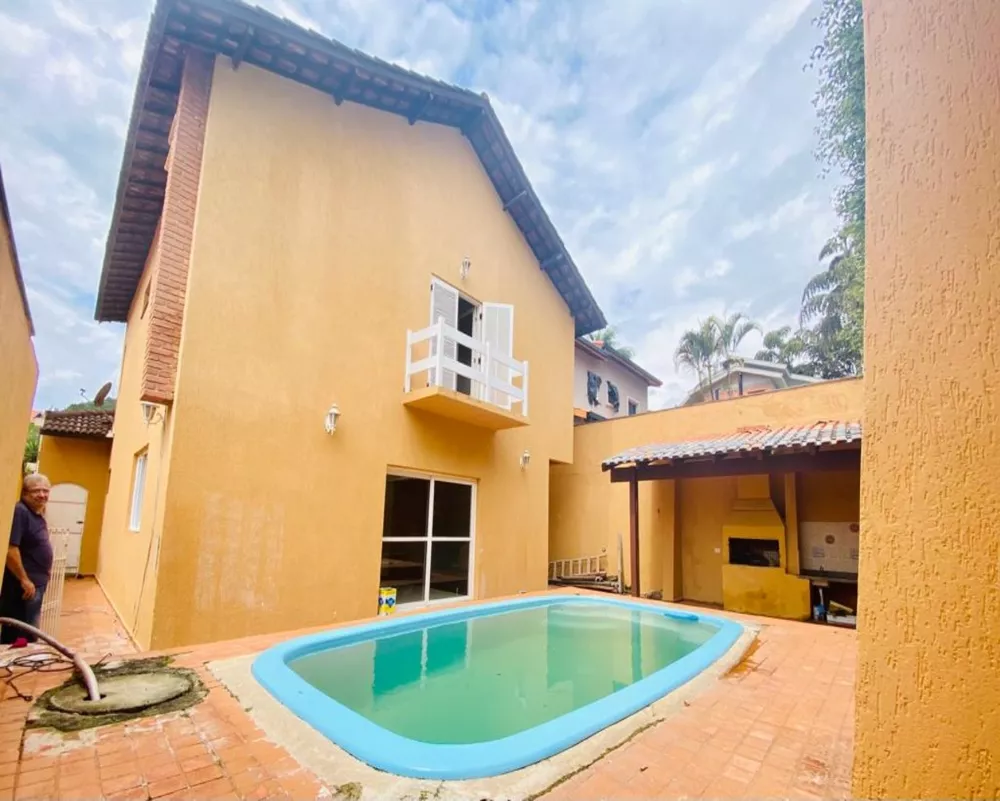 Casa de Condomínio à venda com 4 quartos, 395m² - Foto 1