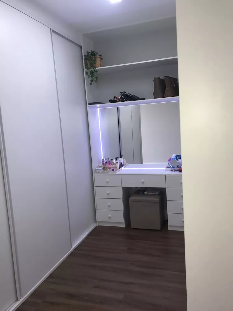 Apartamento à venda com 3 quartos, 200m² - Foto 17