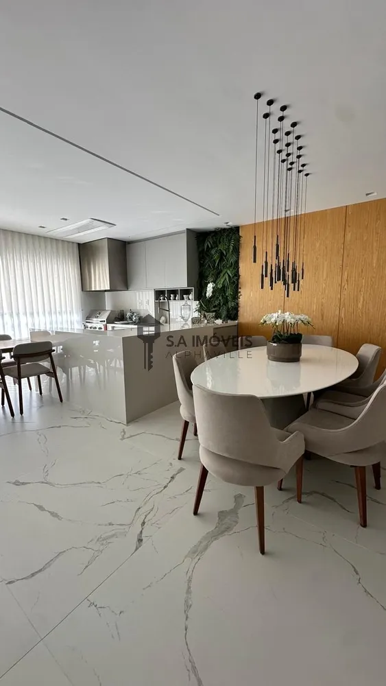 Apartamento, 3 quartos, 239 m² - Foto 1