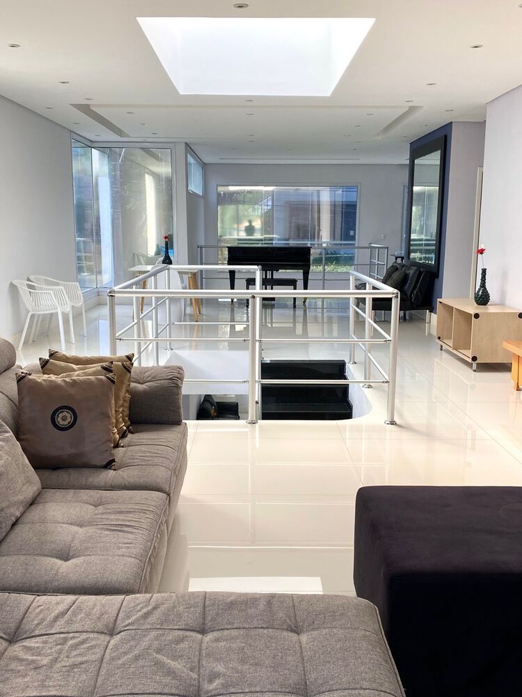 Casa de Condomínio à venda e aluguel com 6 quartos, 465m² - Foto 4