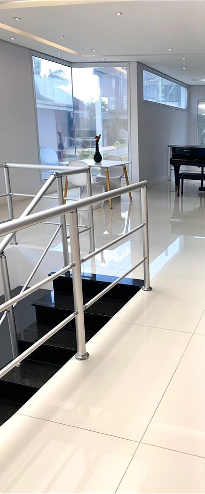 Casa de Condomínio à venda e aluguel com 6 quartos, 465m² - Foto 5