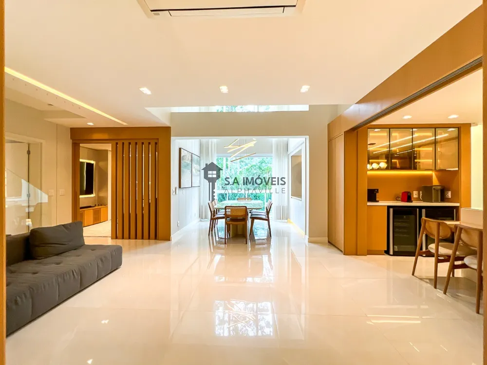 Apartamento, 3 quartos, 192 m² - Foto 1