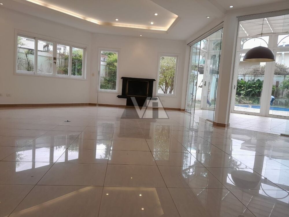 Casa de Condomínio à venda e aluguel com 5 quartos, 500m² - Foto 2