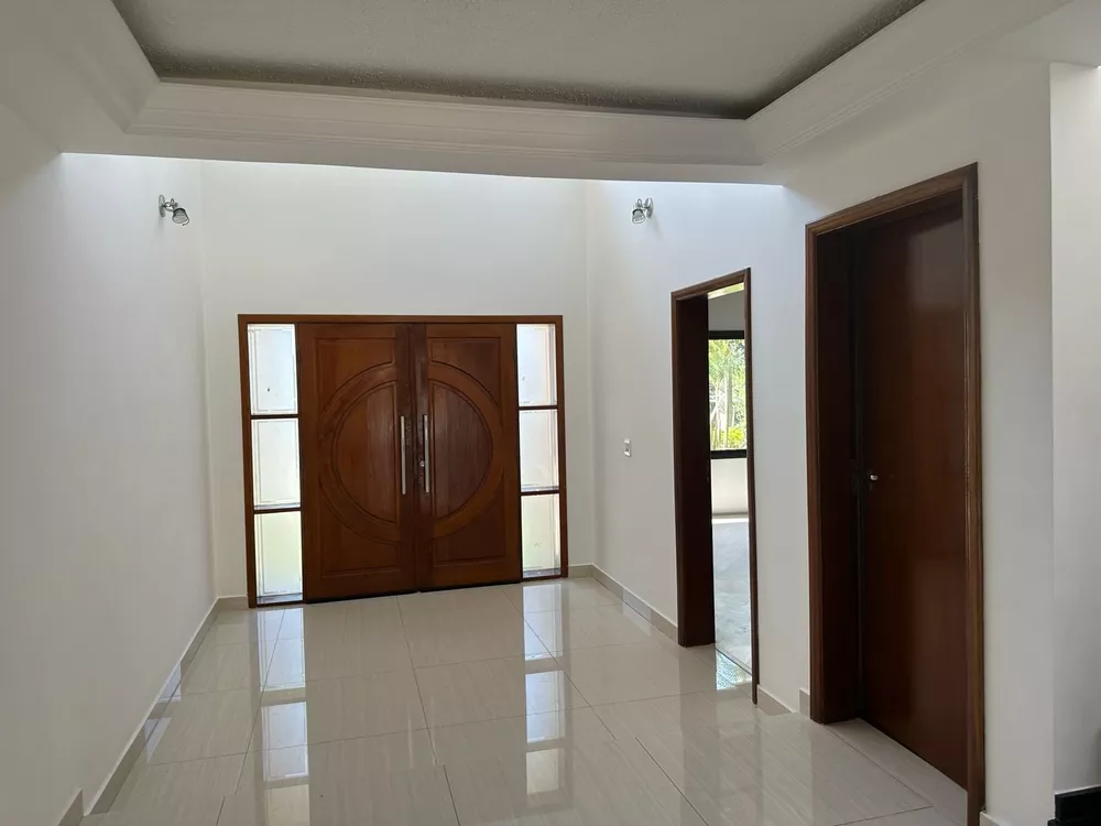 Casa de Condomínio à venda com 4 quartos, 460m² - Foto 3