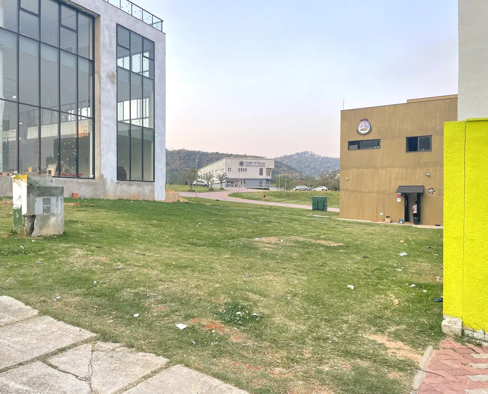 Loteamento e Condomínio - Foto 4