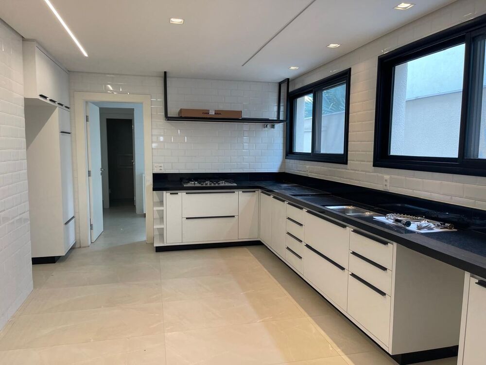 Casa de Condomínio à venda com 4 quartos, 530m² - Foto 1