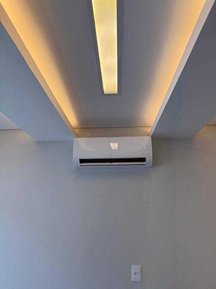 Casa de Condomínio à venda com 4 quartos, 530m² - Foto 2