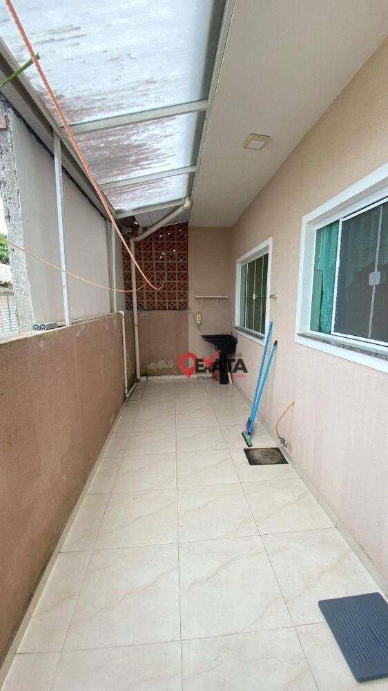Casa à venda com 2 quartos, 52m² - Foto 4