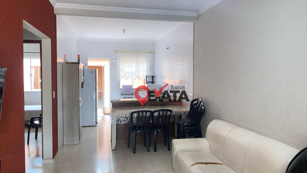 Casa à venda com 3 quartos, 65m² - Foto 8