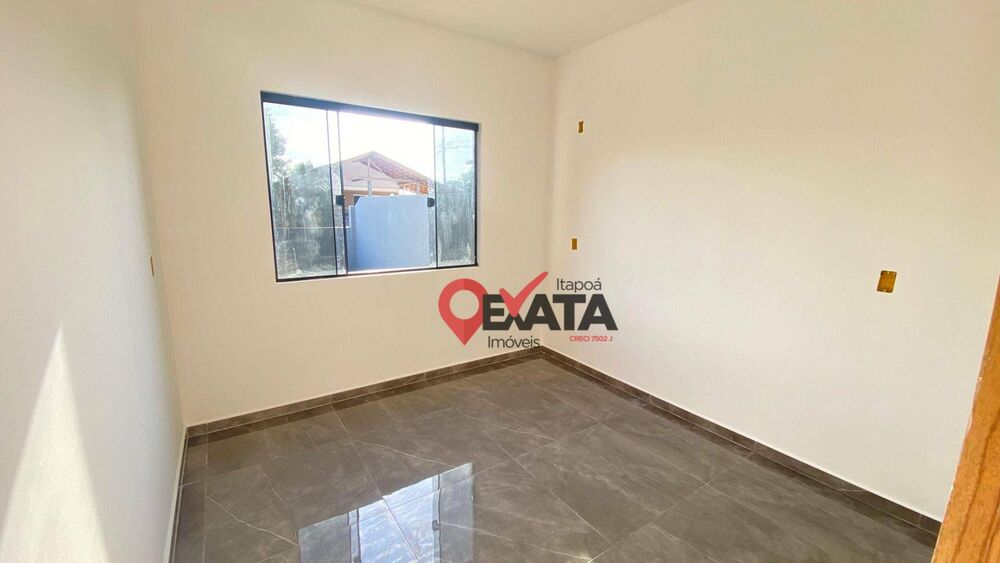 Casa à venda com 2 quartos, 55m² - Foto 4