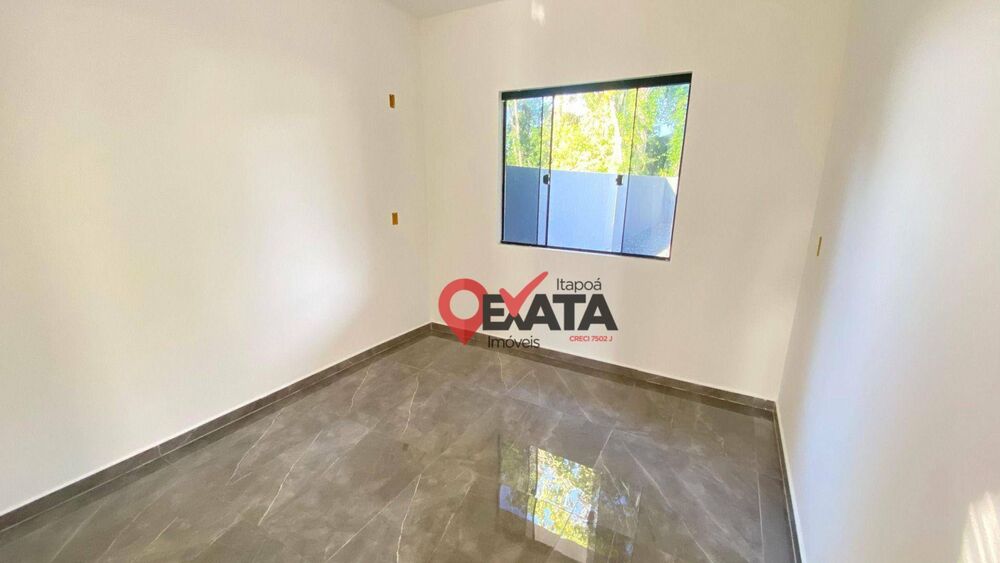 Casa à venda com 2 quartos, 55m² - Foto 2