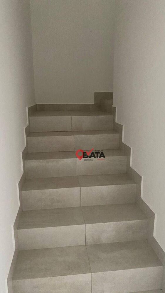Sobrado à venda com 3 quartos, 128m² - Foto 4