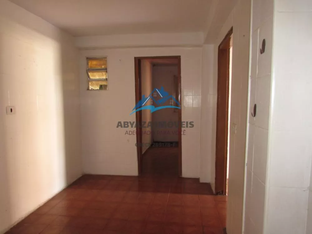 Casa, 3 quartos, 220 m² - Foto 2