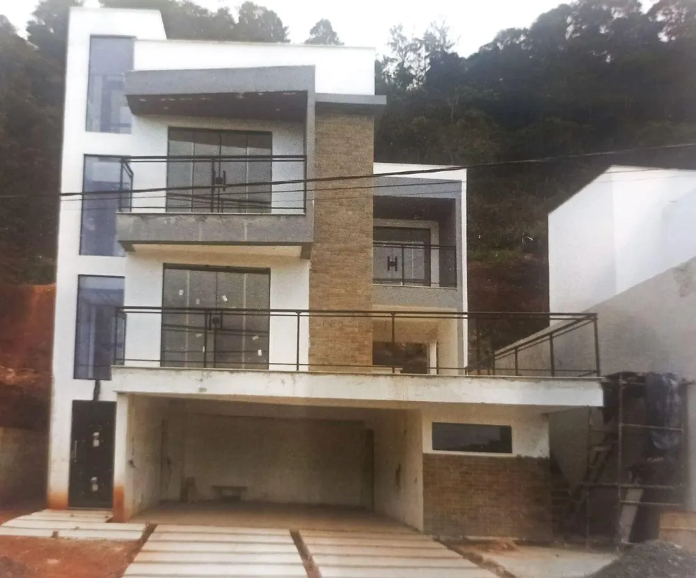 Casa, 3 quartos, 318 m² - Foto 2