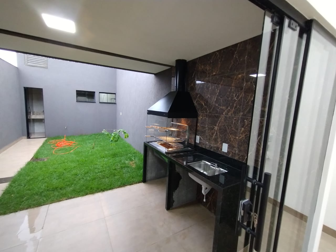 Casa à venda com 3 quartos, 120m² - Foto 3