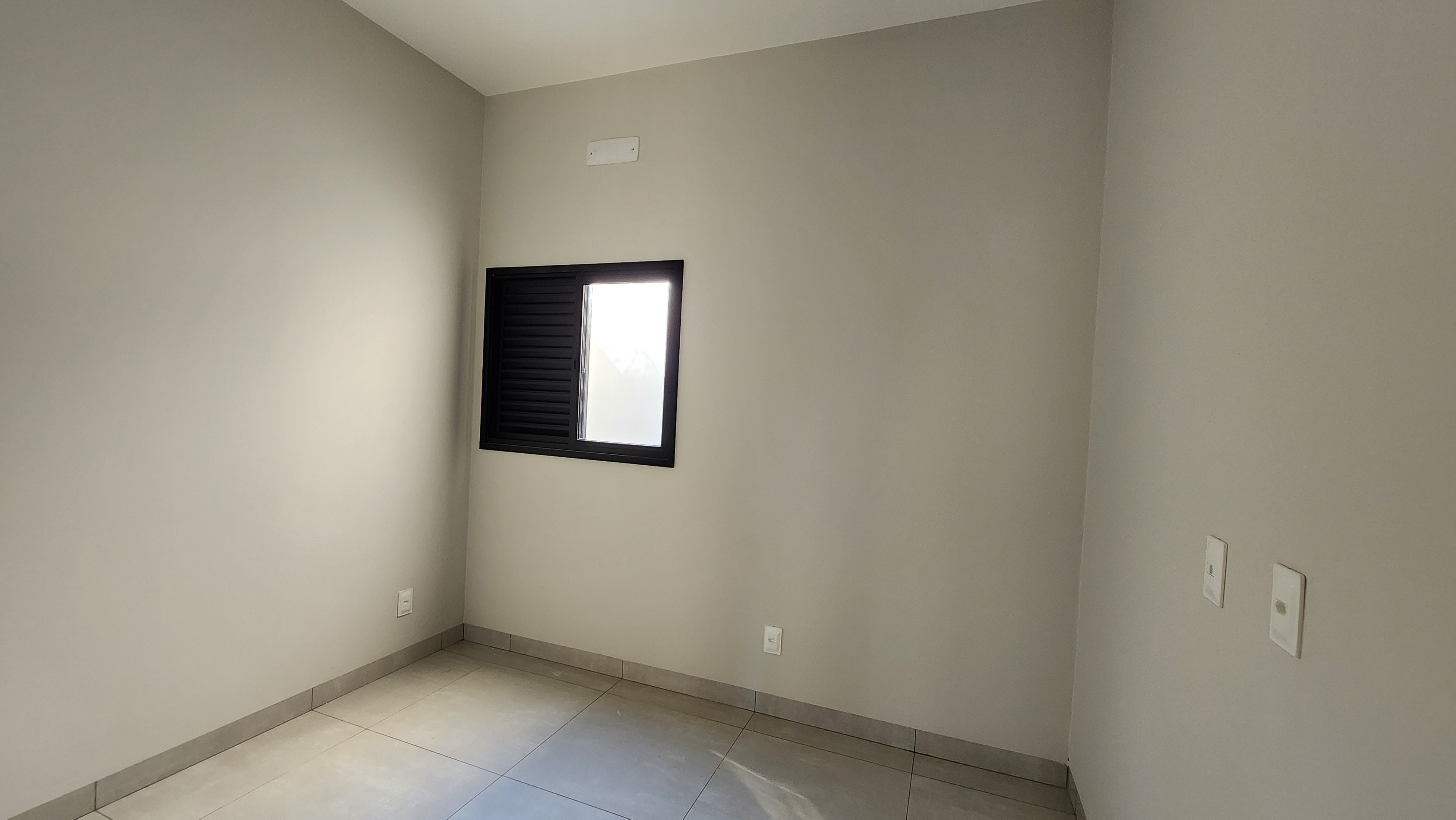 Casa à venda com 3 quartos, 119m² - Foto 11