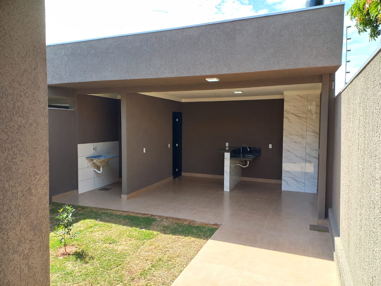 Casa à venda com 3 quartos, 118m² - Foto 3