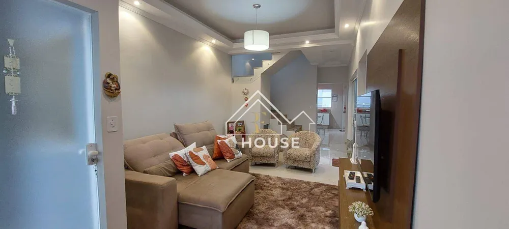 Sobrado, 4 quartos, 215 m² - Foto 1