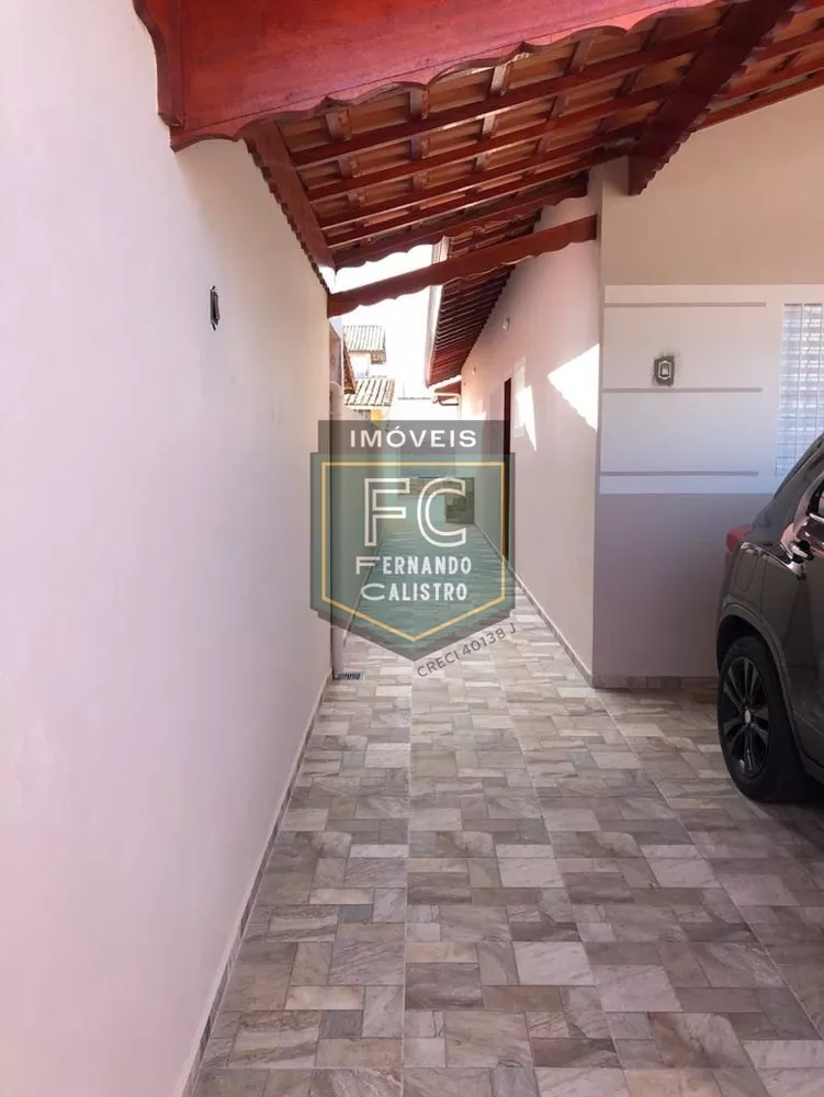 Casa à venda com 2 quartos, 150m² - Foto 2