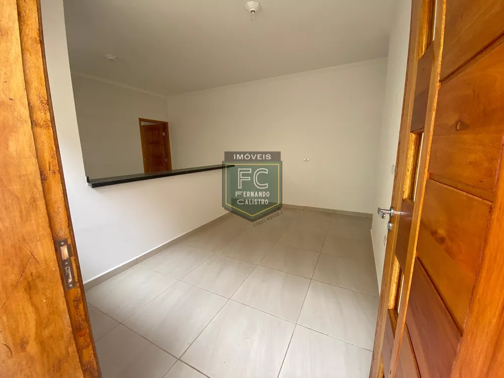 Casa à venda com 2 quartos, 138m² - Foto 4