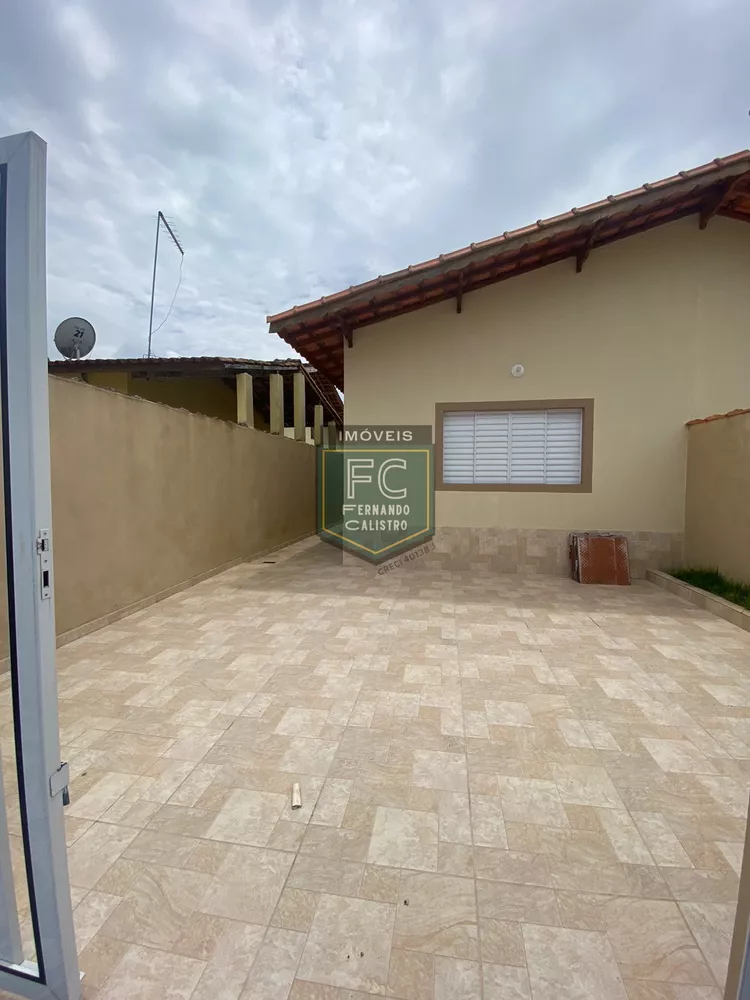 Casa à venda com 2 quartos, 138m² - Foto 3