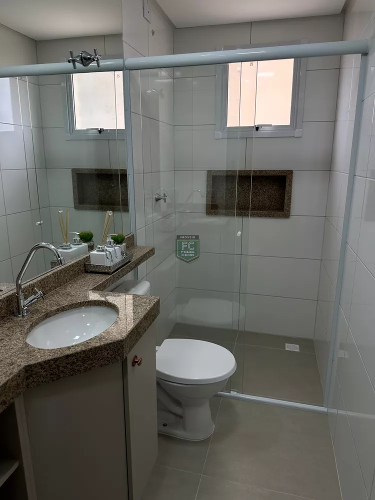 Apartamento à venda com 2 quartos, 71m² - Foto 2