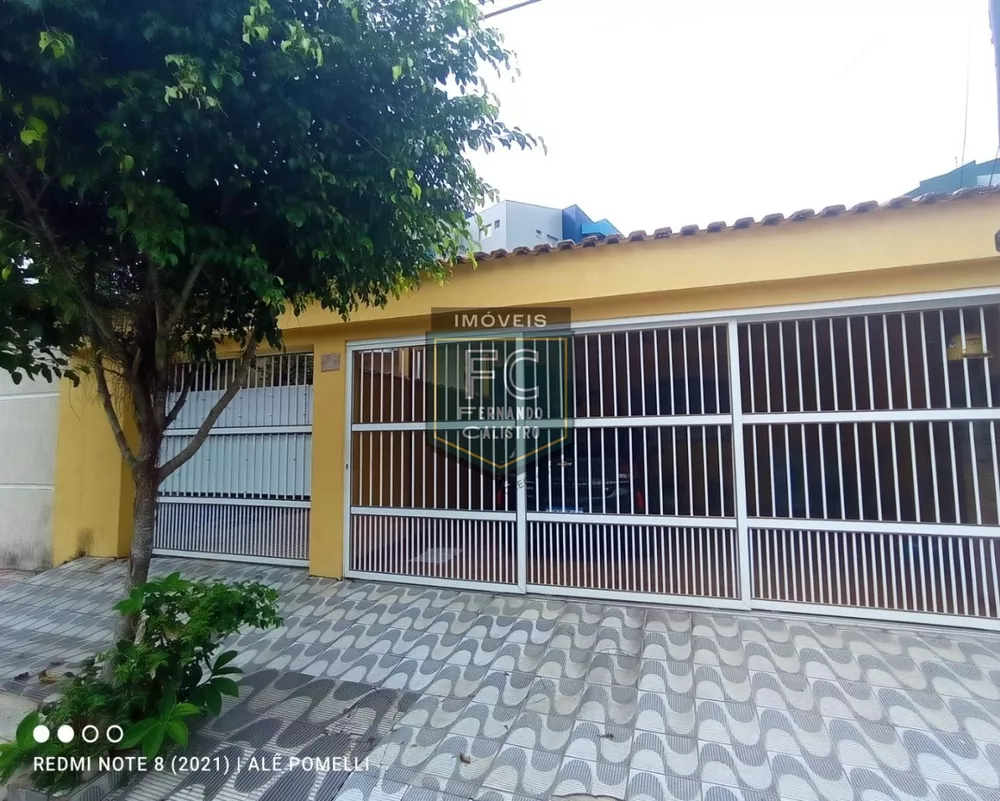 Casa à venda com 4 quartos, 270m² - Foto 2