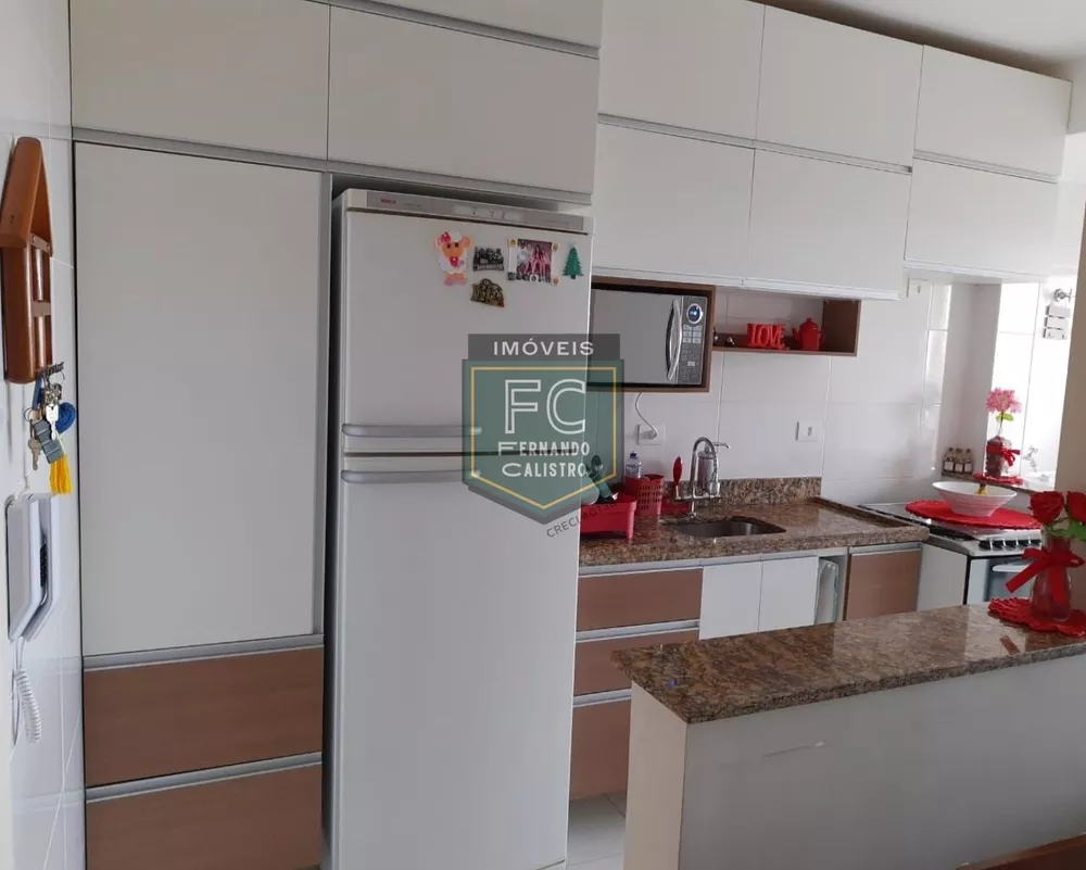 Apartamento à venda com 2 quartos, 65m² - Foto 2