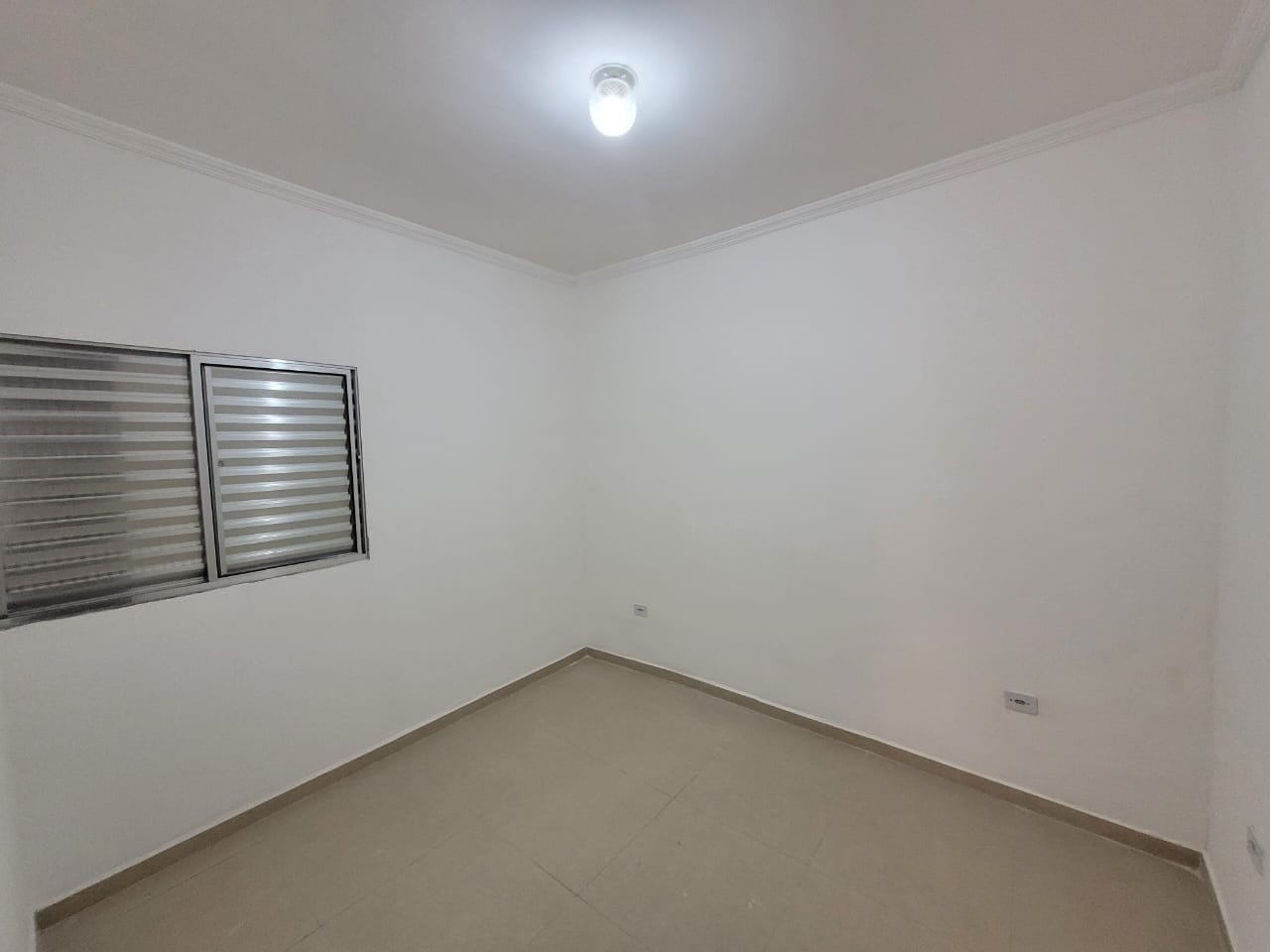 Casa à venda com 3 quartos, 80m² - Foto 14