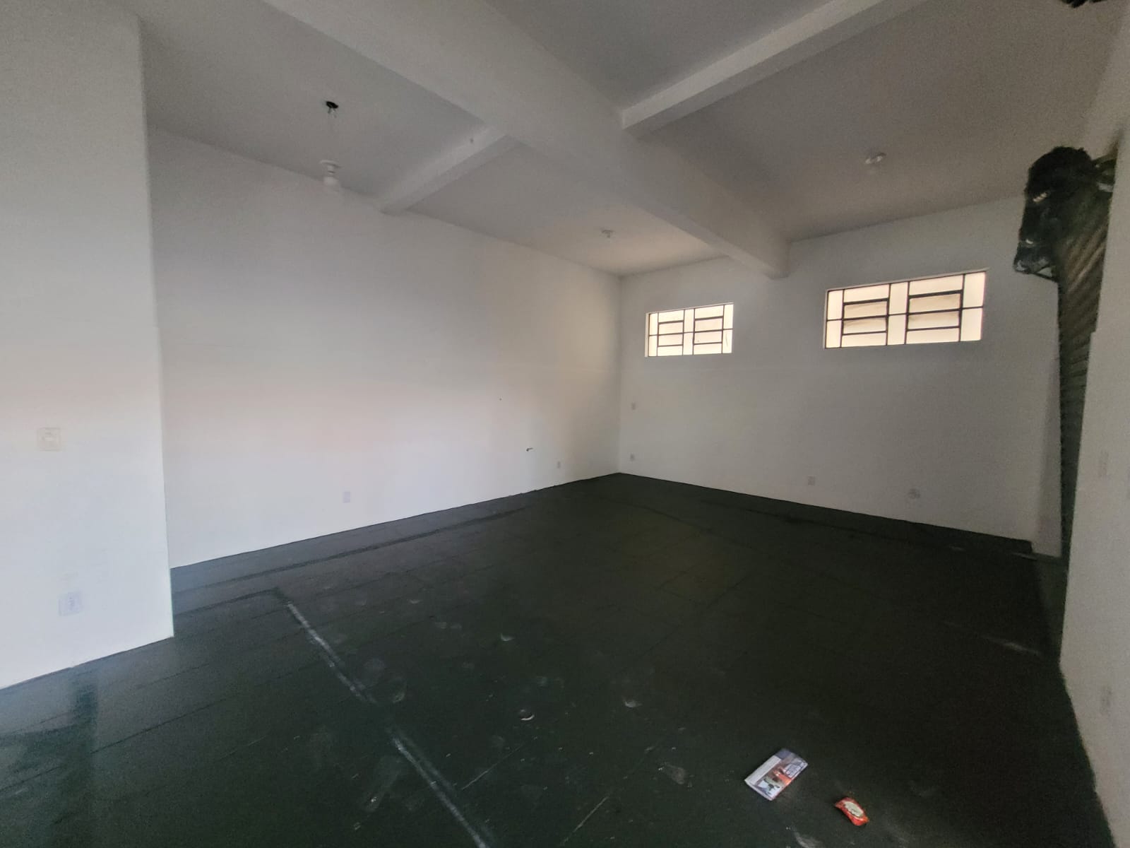 Casa Comercial à venda com 4 quartos, 170m² - Foto 6