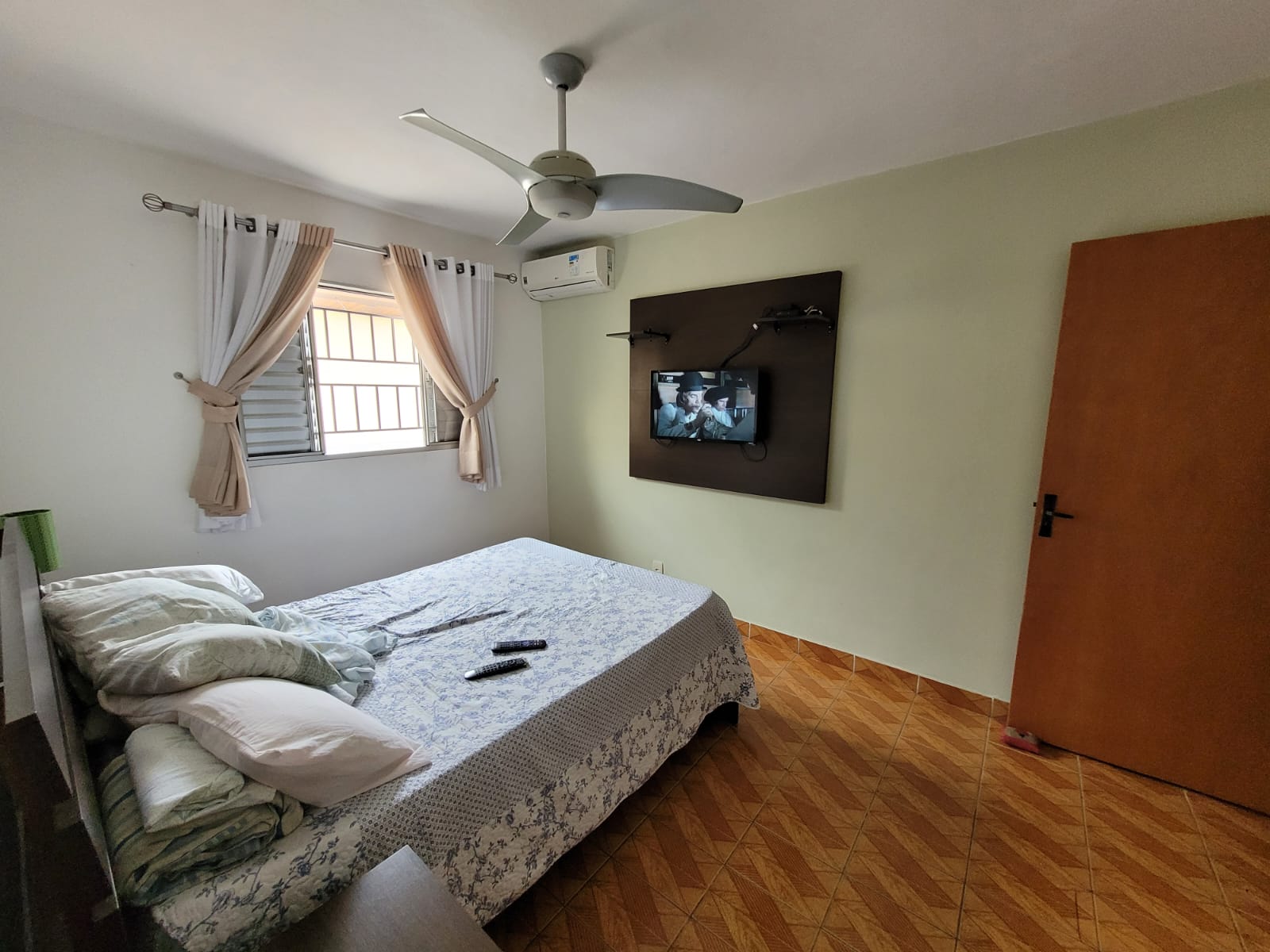 Casa à venda com 3 quartos, 190m² - Foto 17